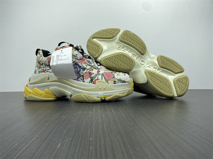 g*u*i vintage triple s 576965 dr1111111