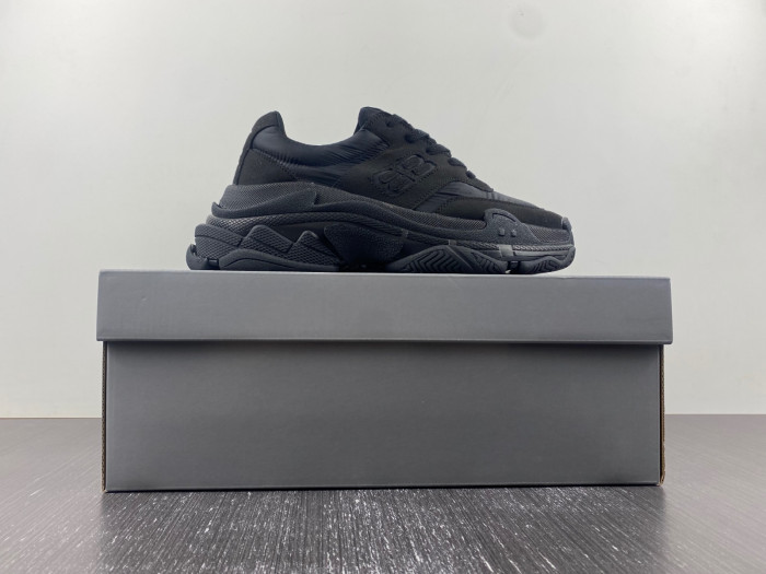 Ba*len*cia*ga triple s sneaker 80000130