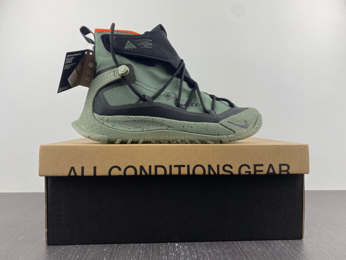 nike acg air terra antarktik