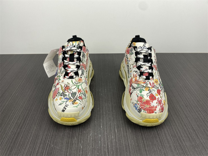 g*u*i vintage triple s 576965 dr1111111