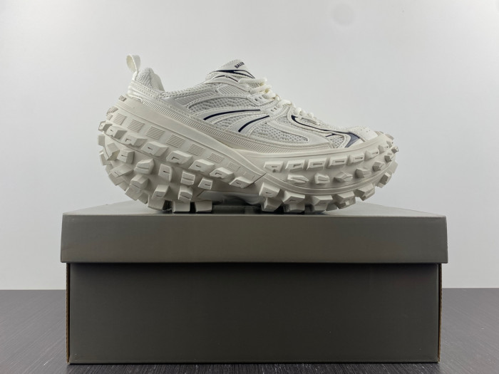 Ba*len*cia*ga defender sneaker