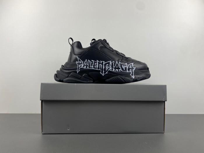 Ba*len*cia*ga triple s sneaker