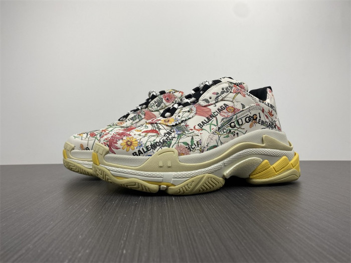 g*u*i vintage triple s 576965 dr1111111