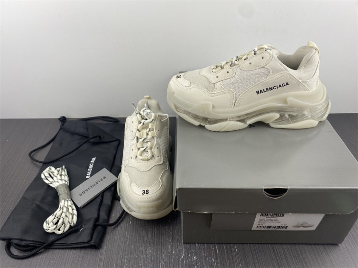Ba*len*cia*ga triple s sneaker 8000012