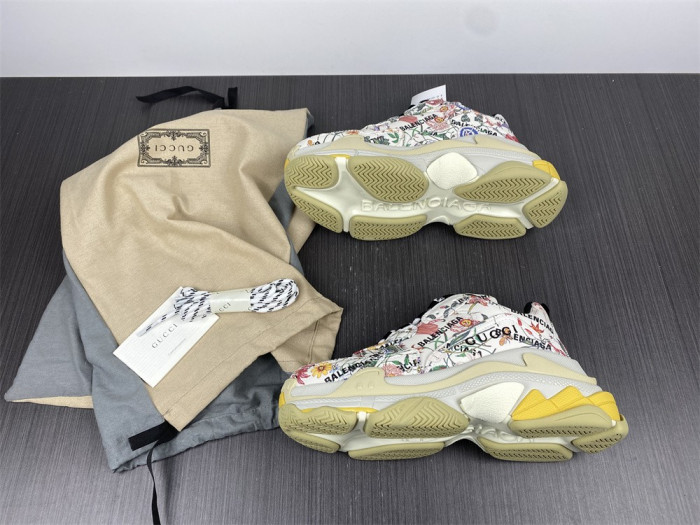 g*u*i vintage triple s 576965 dr1111111