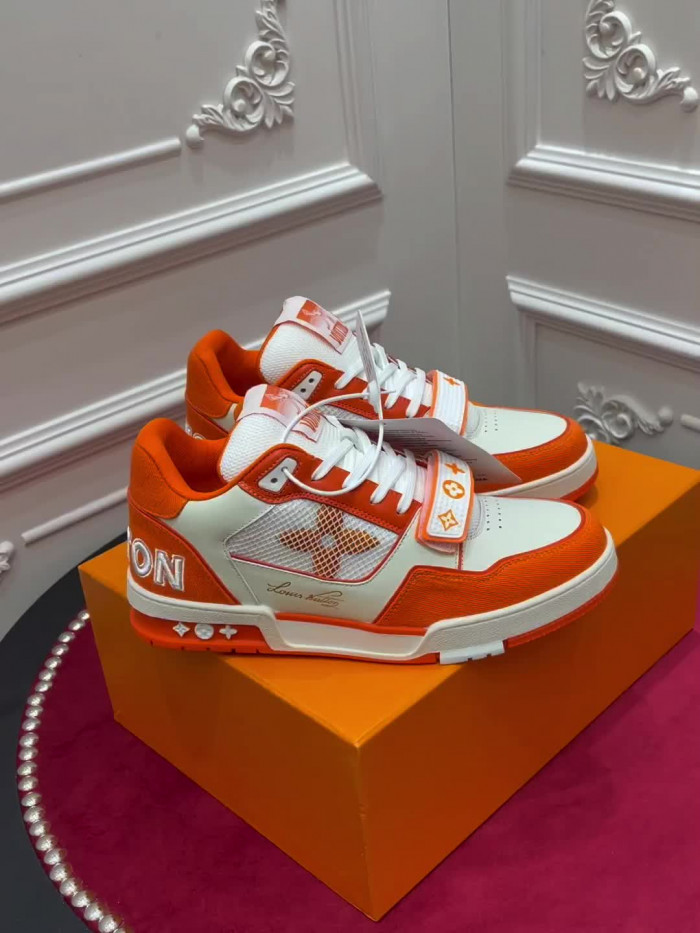 lv snekaers l000069