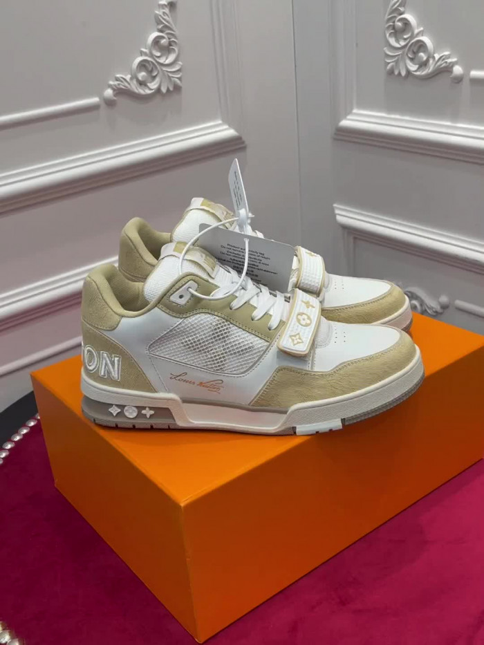lv snekaers l000070