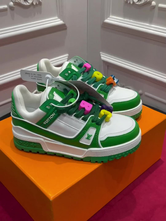 lv snekaers l000058