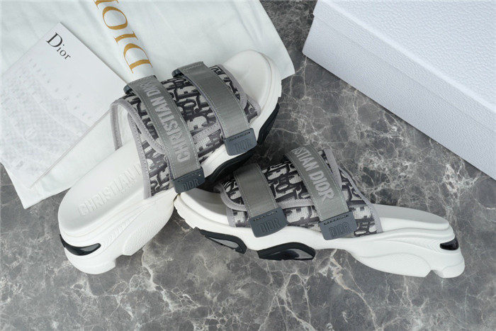 dio* sandals ds43