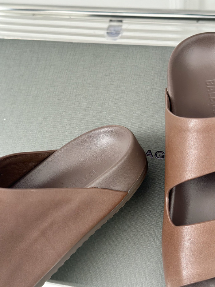 balenciag* sandal bs69