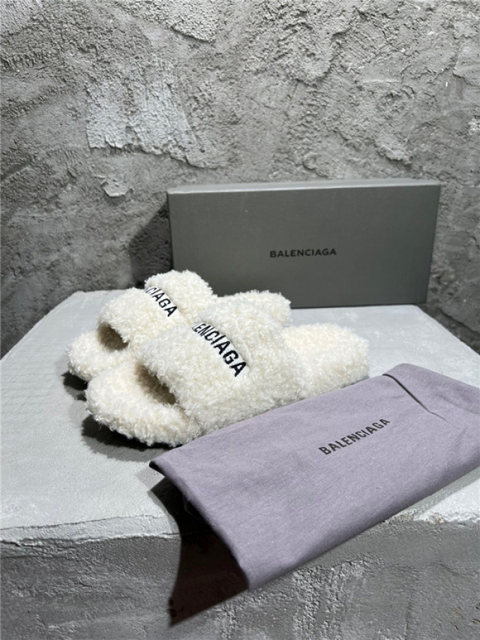 balenciag* sandal bs58