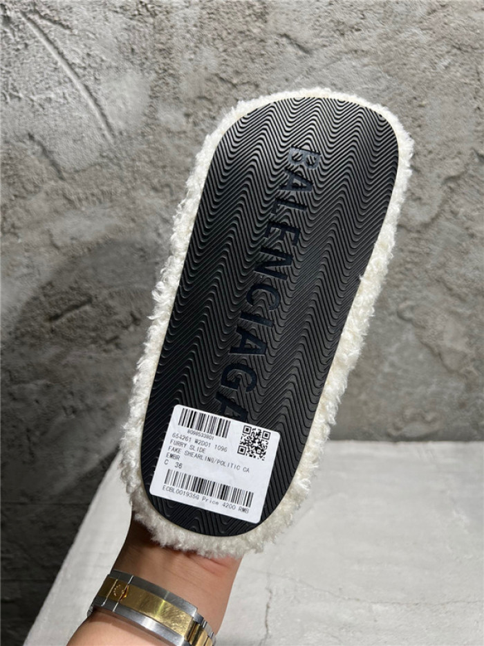 balenciag* sandal bs58