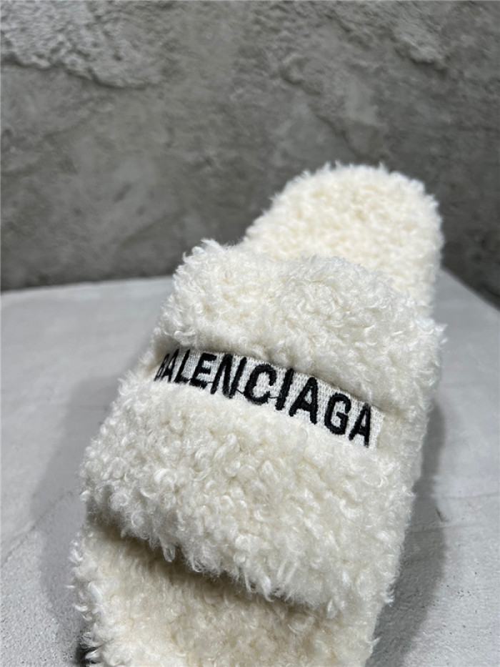balenciag* sandal bs58