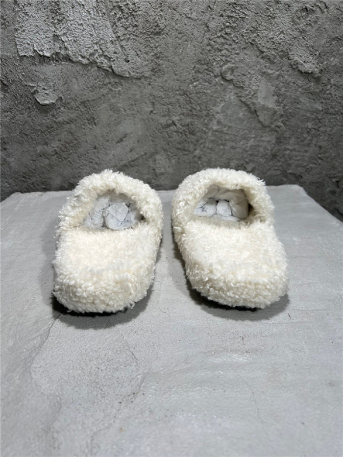 balenciag* sandal bs58