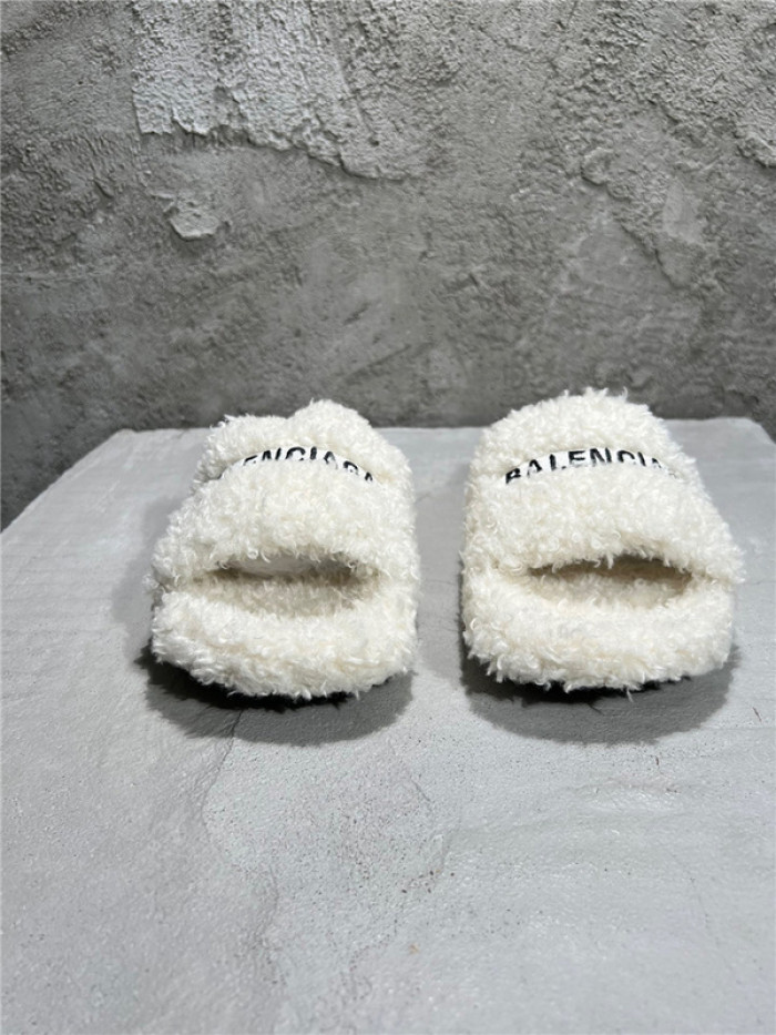 balenciag* sandal bs58