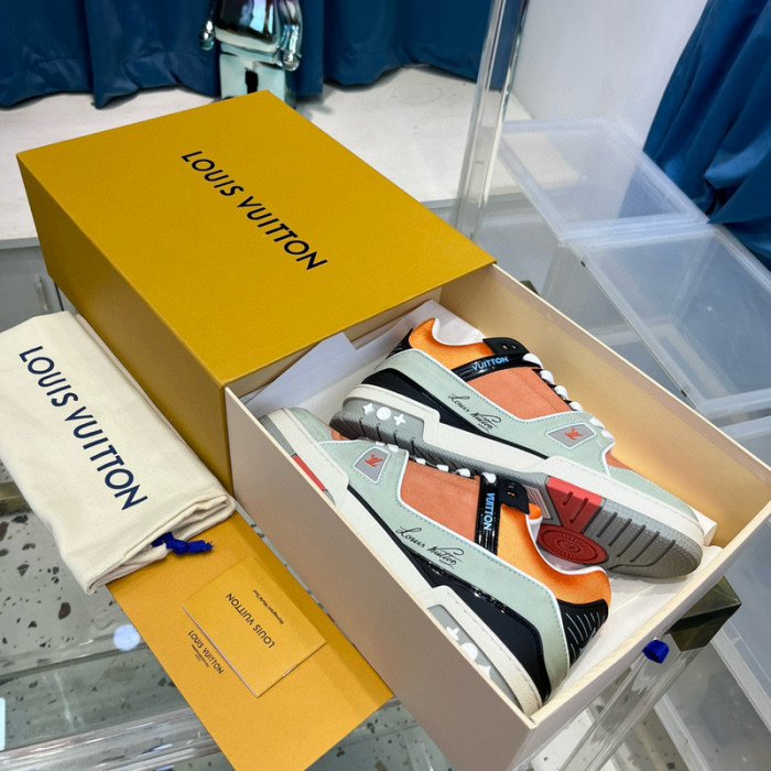lv snekaers l0000256
