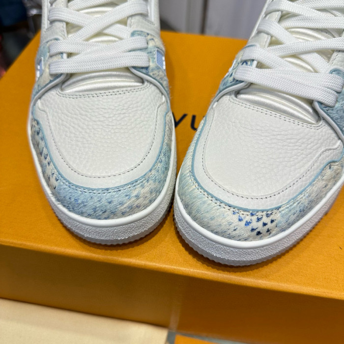 lv snekaers l0000140