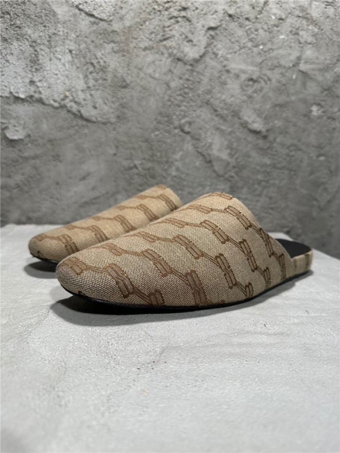 balenciag* sandal bs66