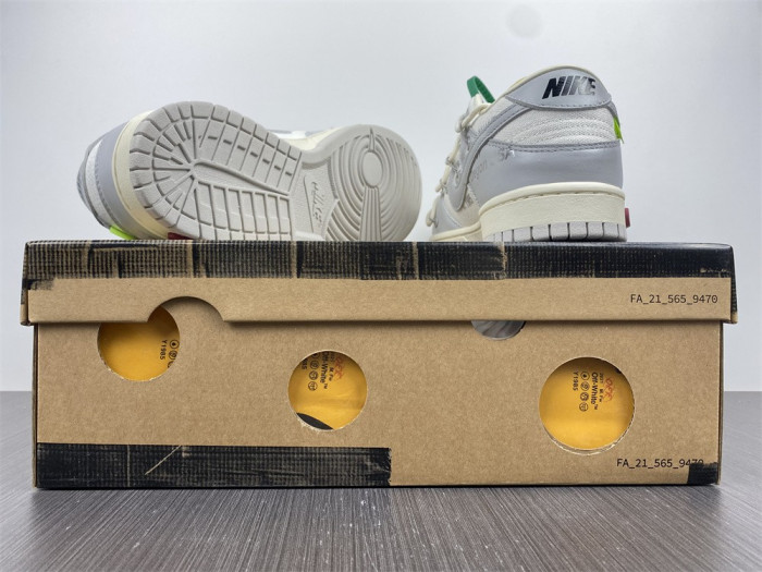 dunk low “25 of 50” dm1602-121