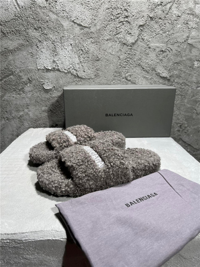 balenciag* sandal bs56