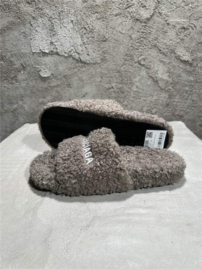 balenciag* sandal bs56