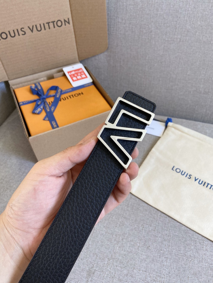 l*v belt 09