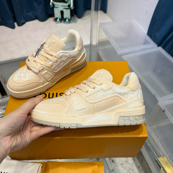 lv snekaers l0000242