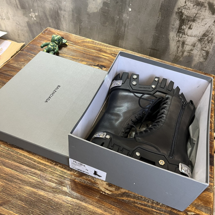 Ba*len*cia*ga boots 80000254