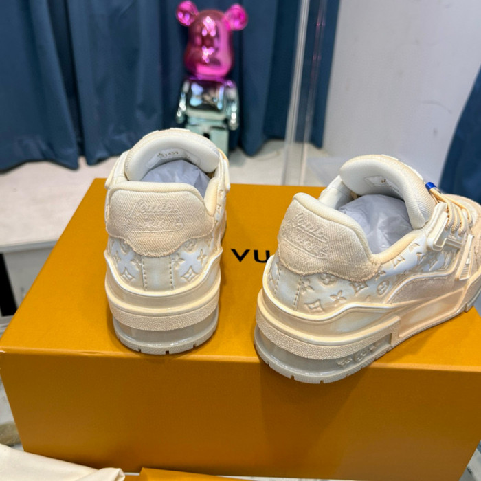 lv snekaers l0000242