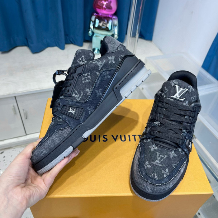 lv snekaers l0000211