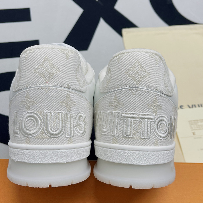 lv snekaers l000074