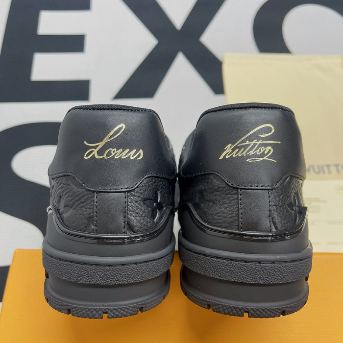 lv snekaers l000096