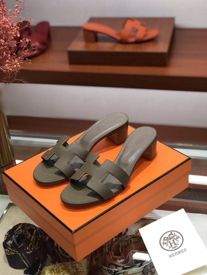 herme* sandal 53