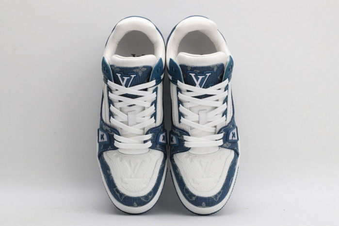 lv snekaers l000050