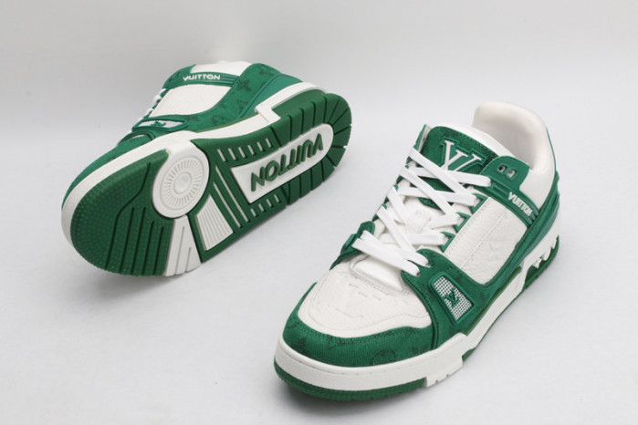 lv snekaers l000052