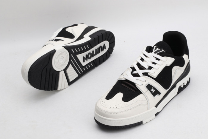 lv snekaers l000055
