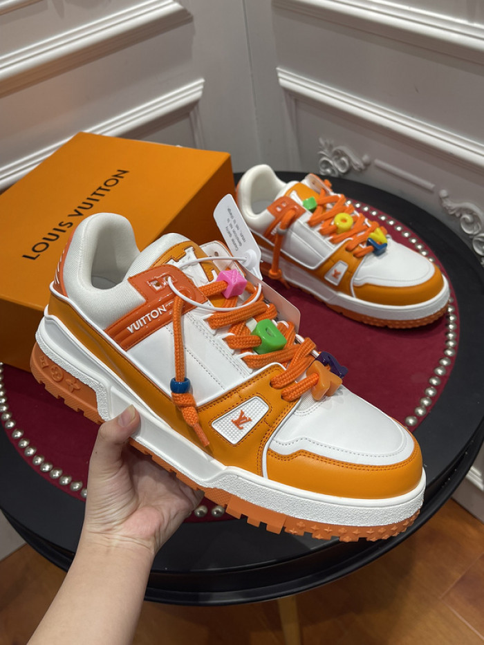 lv snekaers l000062