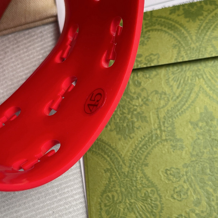 gucc* sandal96
