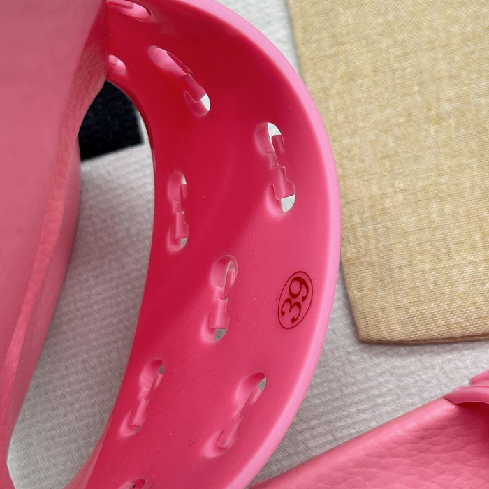 gucc* sandal101