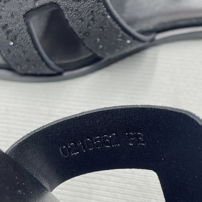 herme* sandal 28
