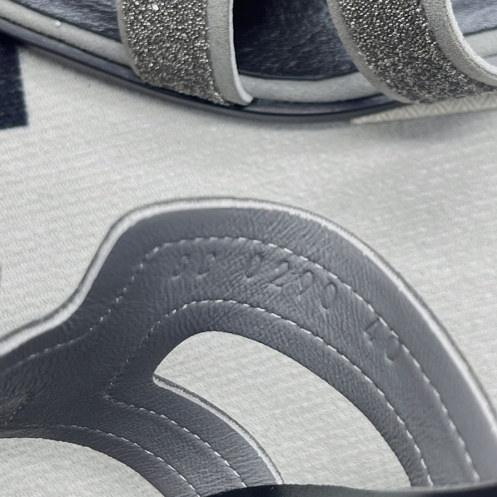 herme* sandal 32