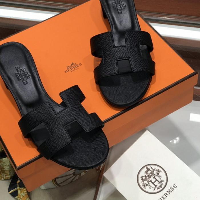 herme* sandal 50