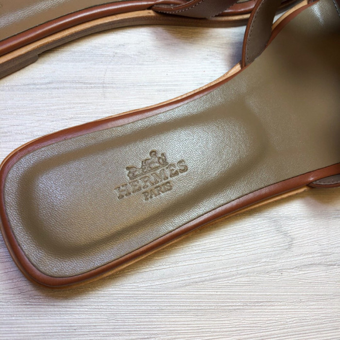 herme* sandal 58