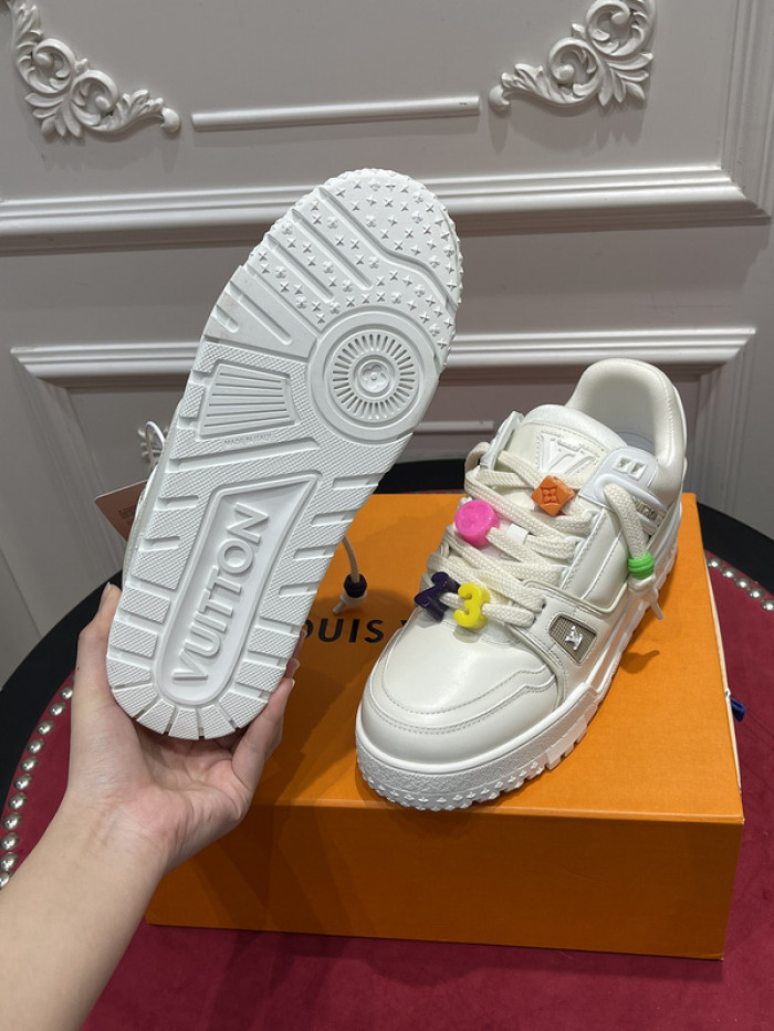 lv snekaers l000059