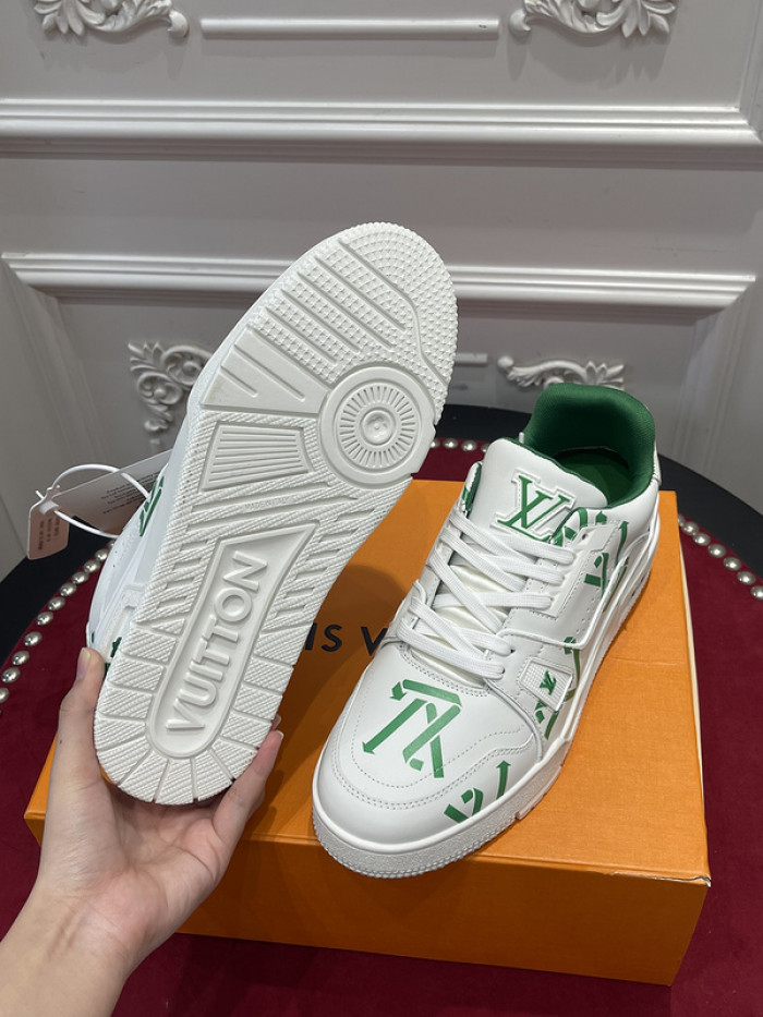 lv snekaers l000068