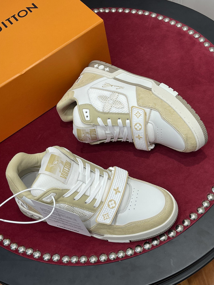 lv snekaers l000070