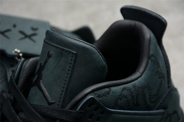 nike air jordan 4 retro kaws black 930155-001