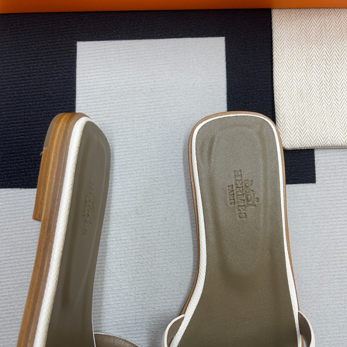 herme* sandal 25
