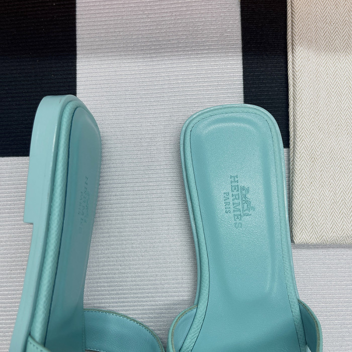 herme* sandal 30
