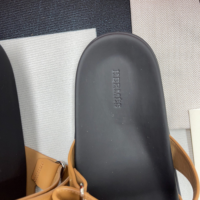 herme* sandal 43